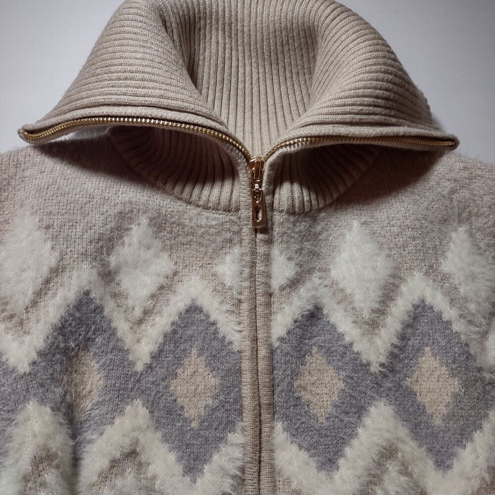 Tahari Women's Beige-White-Gray Patterned Zippered Sweater (Size Small) - Picture 2 of 7